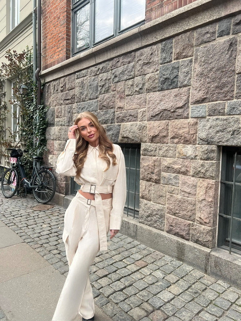 Beige to delt sæt - Billede 2